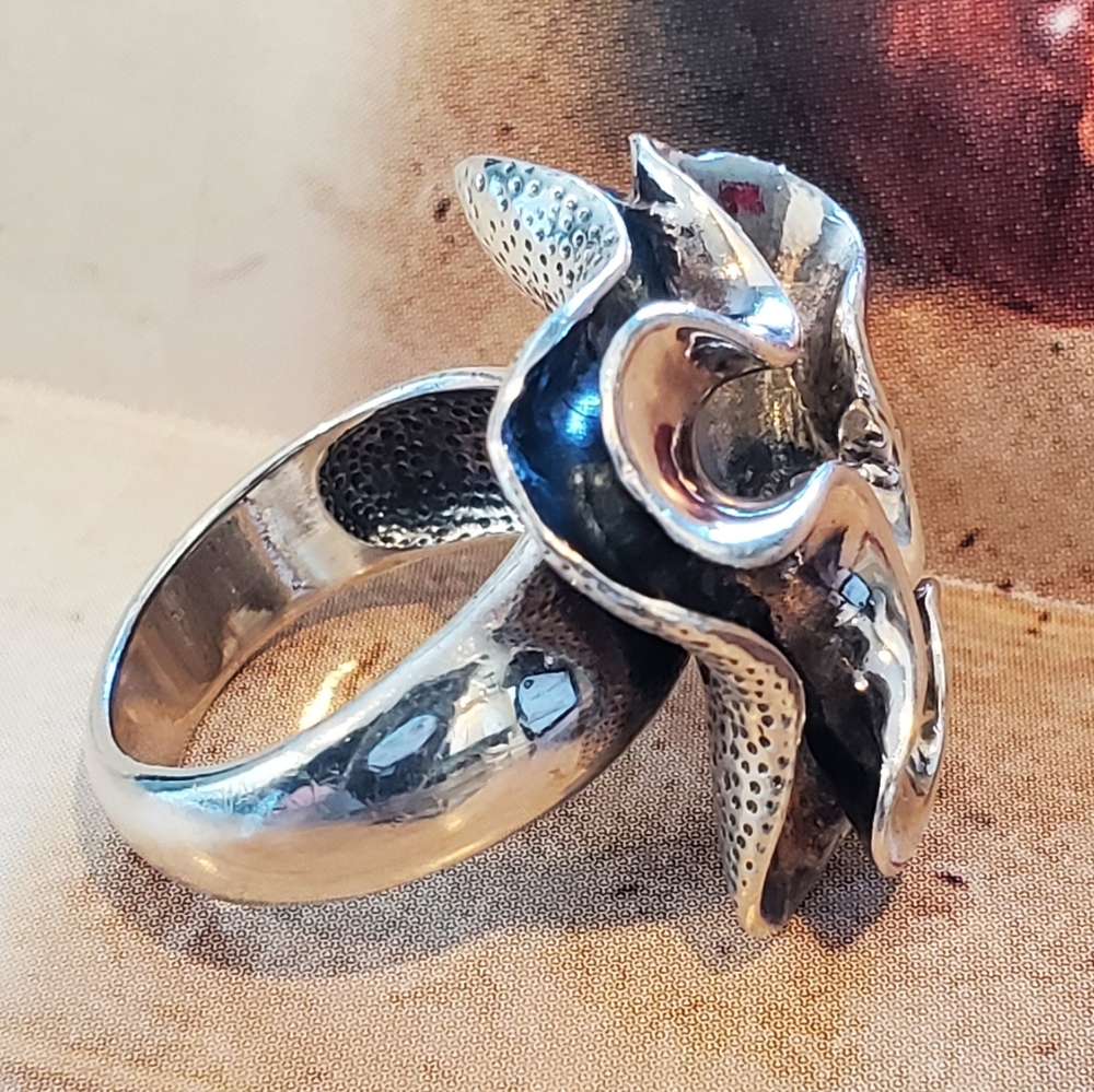 Silpada Flower Ring - Picture 8 of 12